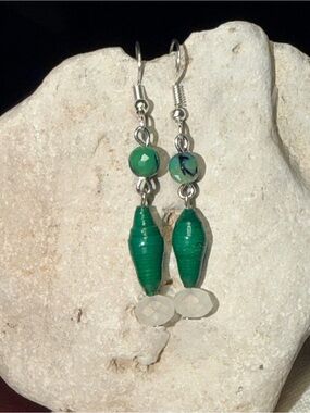 ✨Handmade✨Green Glass & Paper Bead Drop Earrings - Hypoallergenic
